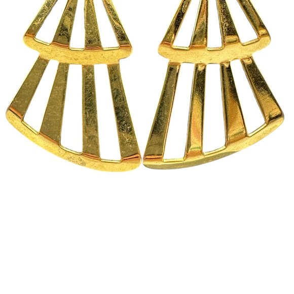 Vintage Gold Tone Geometric Clip On Earrings Jewelry Accessory - Picture 4 of 11